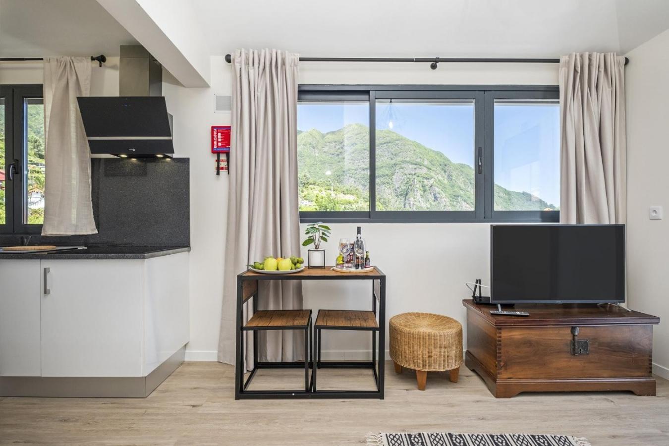 Appartamento Basalt Dwelling I By Madeira Sun Travel São Vicente Esterno foto